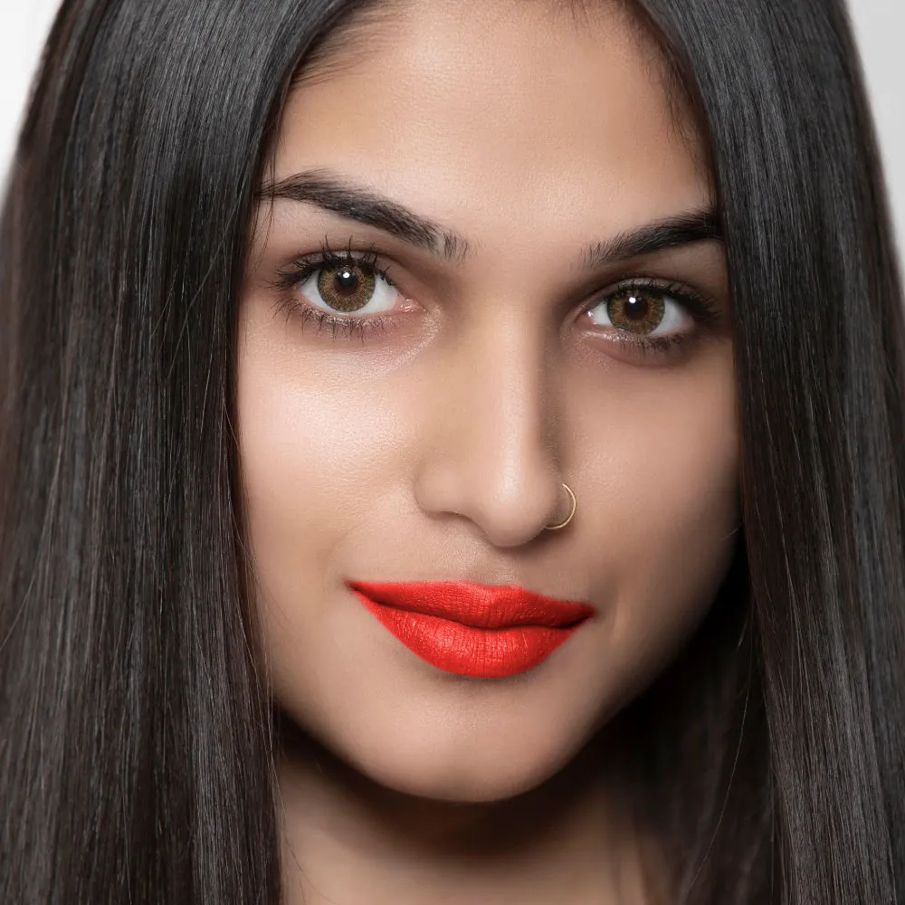 Faces Canada Matte Lip Crayon | Cocoa Butter and Chamomile enriched | One Stroke Intense Color | Smooth Glide | All Day Hydrated Lips | Shade - Runway Ready 2.8g